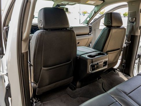 Used 2024 GMC Sierra 3500 SLT w/ SLT Premium Package image 34