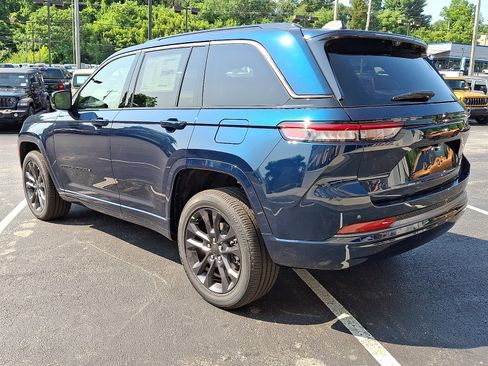 New 2026 Jeep Grand Cherokee Limited AWD/4WD image 4