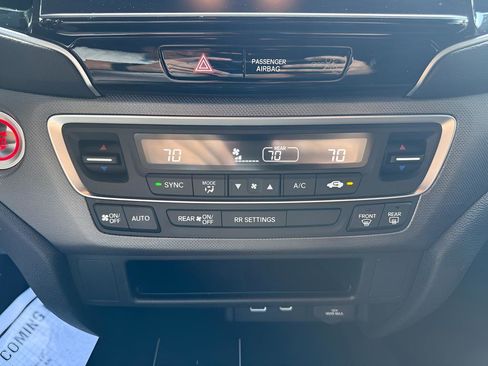 Used 2025 Honda Ridgeline Sport image 28