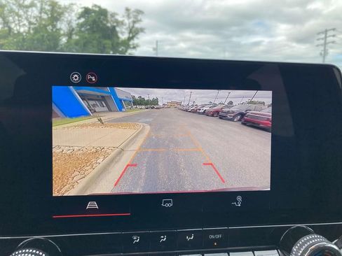 New 2026 GMC Canyon Elevation w/ Convenience Package image 19