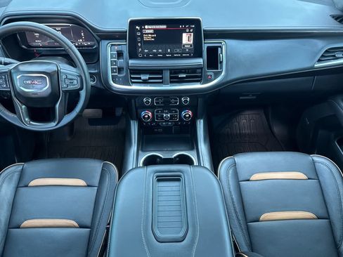 Used 2023 GMC Yukon XL AT4 w/ AT4 Premium Plus Package AWD/4WD image 3