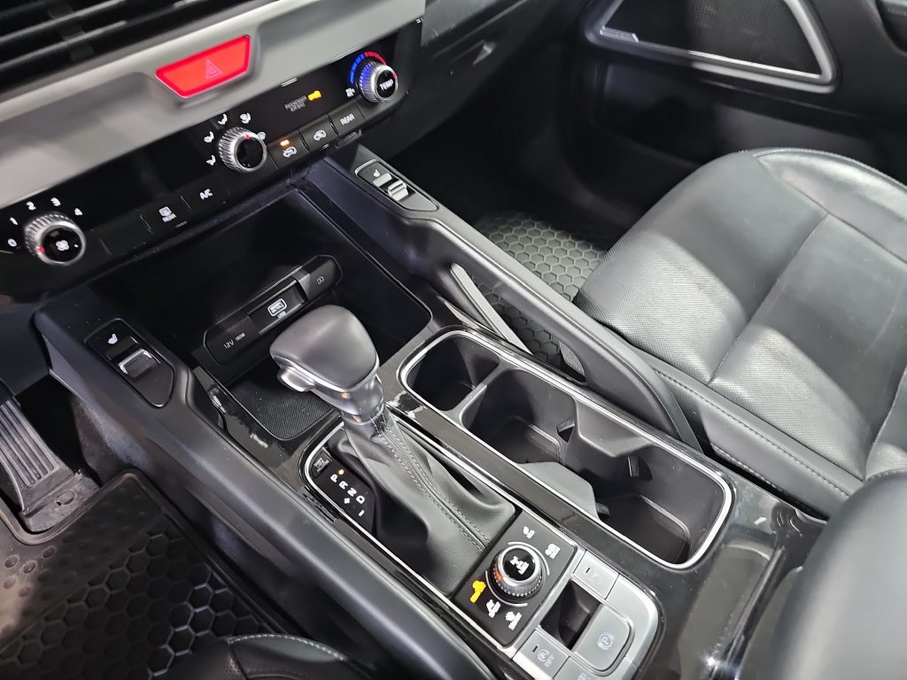Used 2021 Kia Telluride S AWD/4WD image 35
