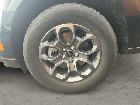 Certified 2022 Ford Maverick XLT w/ XLT Luxury Package image 9