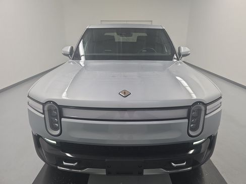 Used 2022 Rivian R1T Adventure AWD/4WD image 8