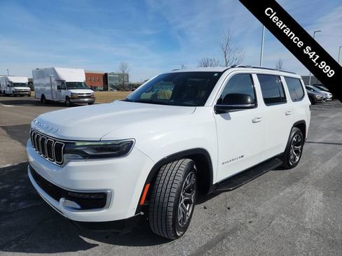 Used 2024 Jeep Wagoneer Series III image 4