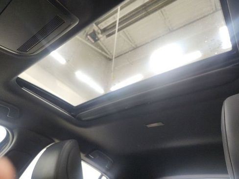 Used 2024 MAZDA MAZDA3 Hatchback w/Premium Plus Pkg image 17