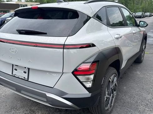 Used 2026 Hyundai Kona SEL Premium AWD/4WD image 9