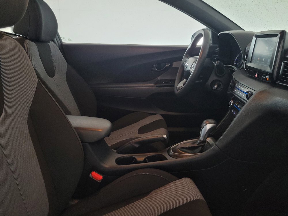 Used 2019 Hyundai Veloster 2.0 FWD image 21