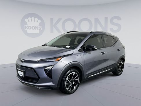 Used 2023 Chevrolet Bolt EUV Premier FWD image 5