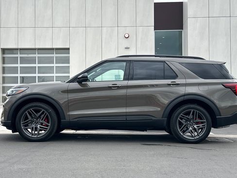 New 2026 Ford Explorer ST w/ Sun And Sound Package AWD/4WD image 6
