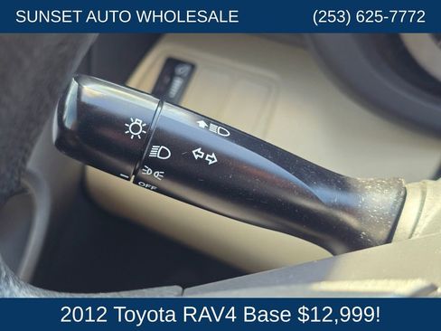 Used 2012 Toyota RAV4 FWD w/ Value Pkg image 26