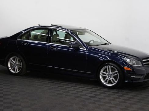 Used 2014 Mercedes-Benz C 300 4MATIC Sedan image 1
