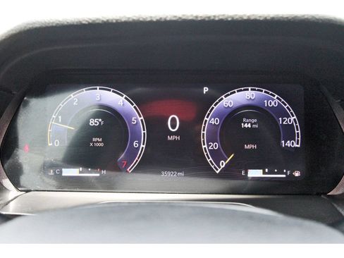 Used 2023 Jeep Grand Cherokee L Limited w/ Luxury Tech Group II AWD/4WD image 18