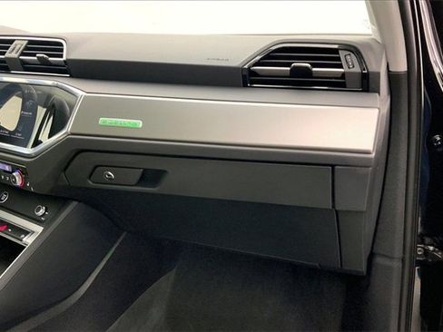 Certified 2024 Audi Q3 2.0T Premium Plus image 16