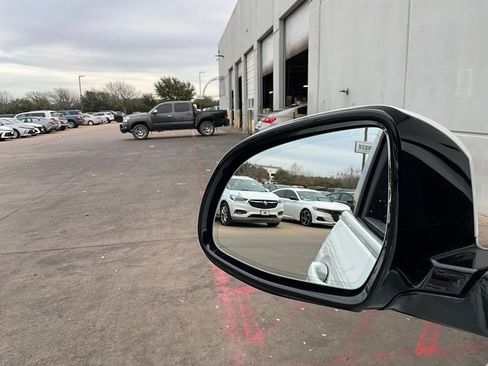 Used 2023 BMW X5 xDrive40i w/ Luxury Seating Package image 20