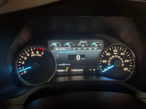 Used 2015 Ford F150 Lariat AWD/4WD image 16