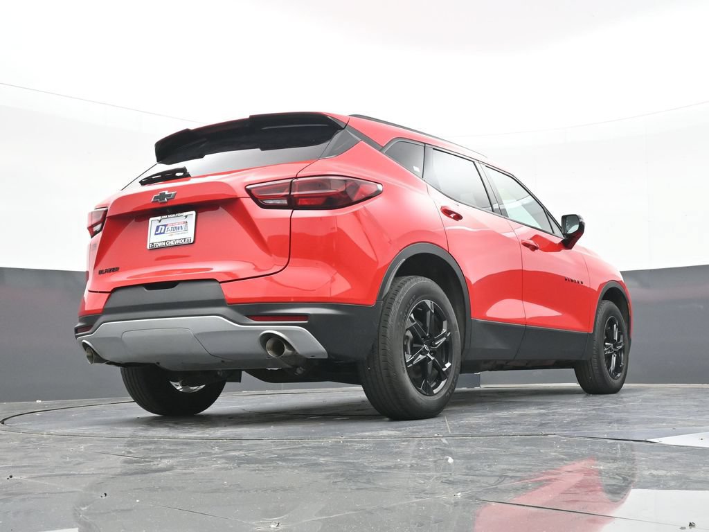 Used 2024 Chevrolet Blazer LT w/ Midnight/Sport Edition FWD image 43