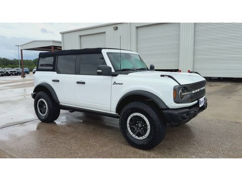 Used 2022 Ford Bronco Badlands AWD/4WD image 2