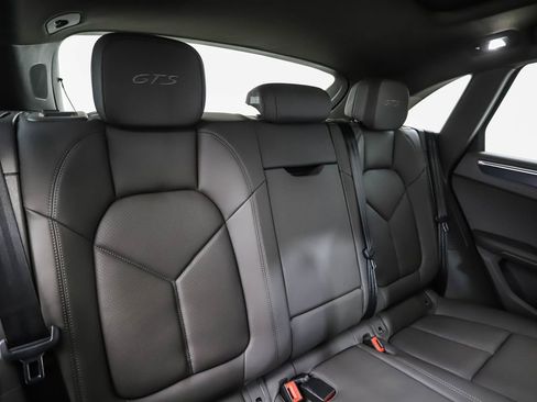 Used 2021 Porsche Macan GTS image 27