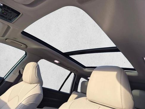Used 2025 Toyota Grand Highlander AWD image 14