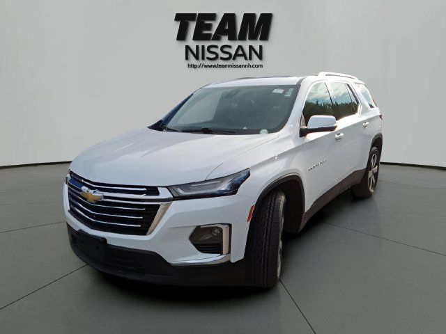 Used 2023 Chevrolet Traverse LT w/ LT Premium Package AWD/4WD image 3
