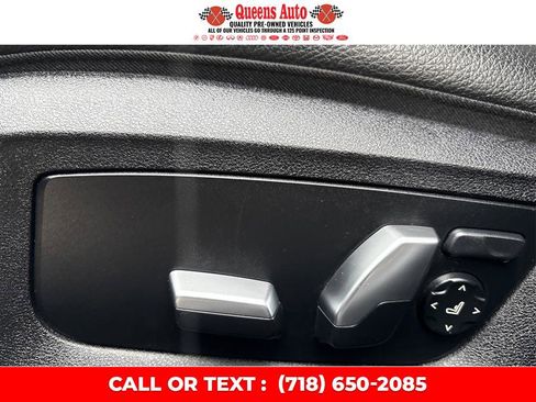 Used 2019 BMW 530e w/ M Sport Package image 23