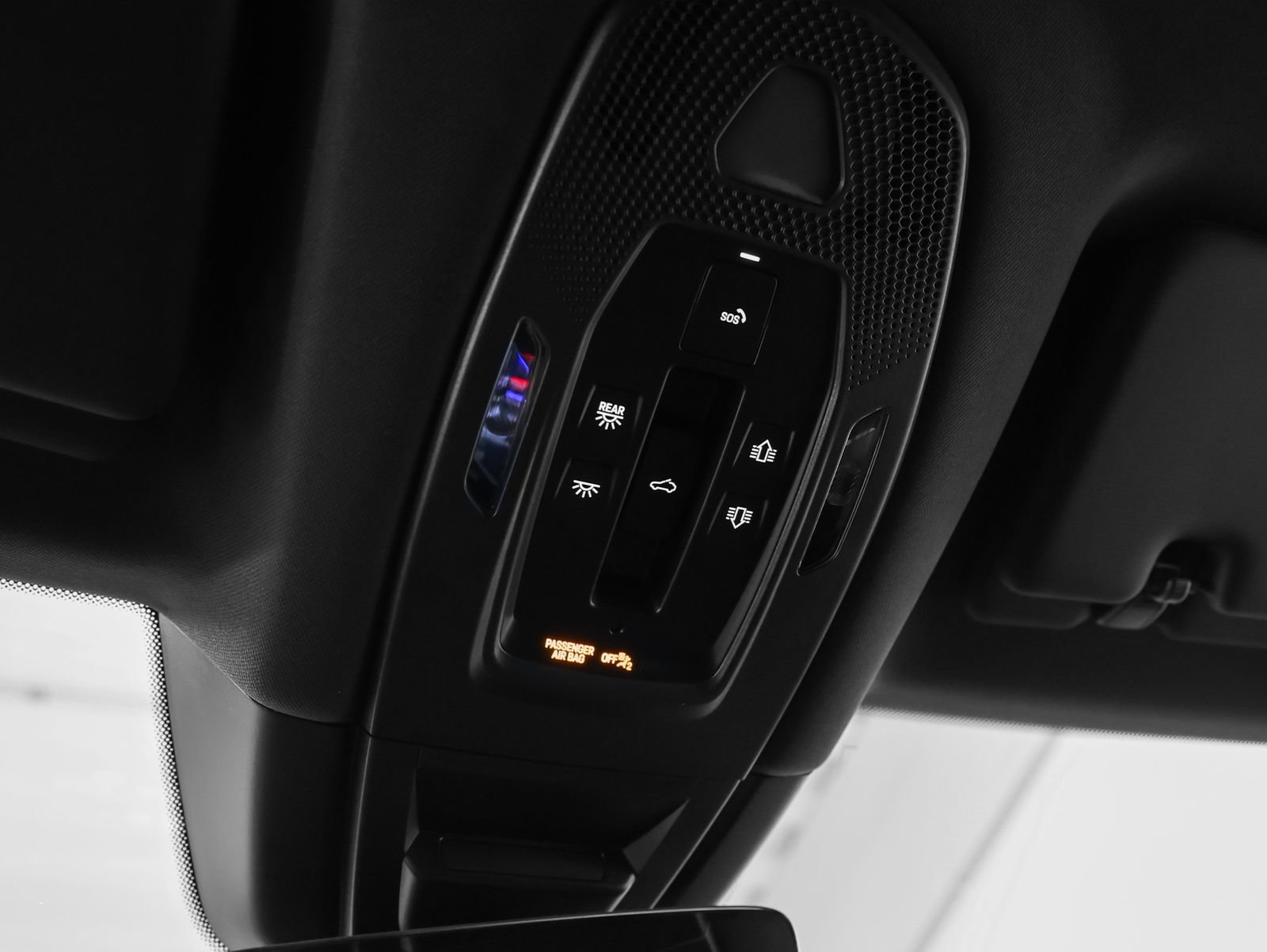 Certified 2024 Porsche Cayenne AWD/4WD image 33
