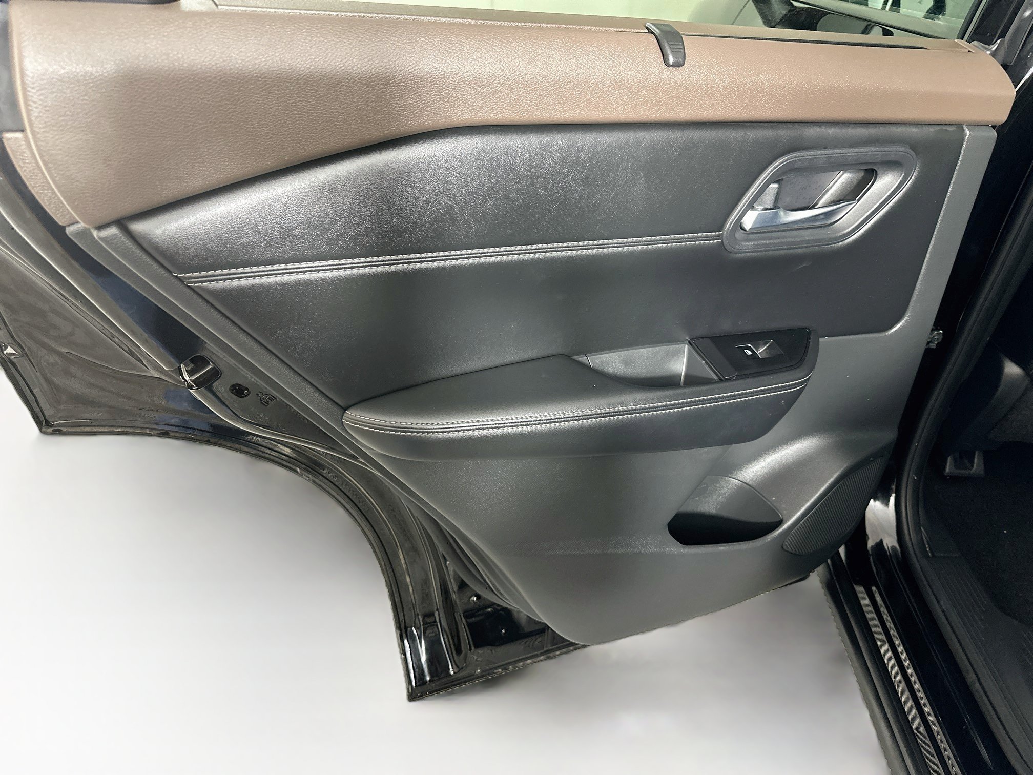 Used 2023 Nissan Rogue SL w/ SL Premium Package FWD image 27