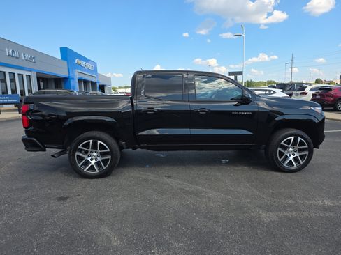 Used 2023 Chevrolet Colorado Z71 w/ Z71 Convenience Package 2 AWD/4WD image 3