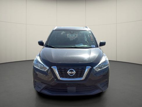 Used 2020 Nissan Kicks SV FWD image 2