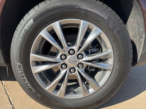 Used 2023 Cadillac XT5 Premium Luxury w/ Technology Package image 9