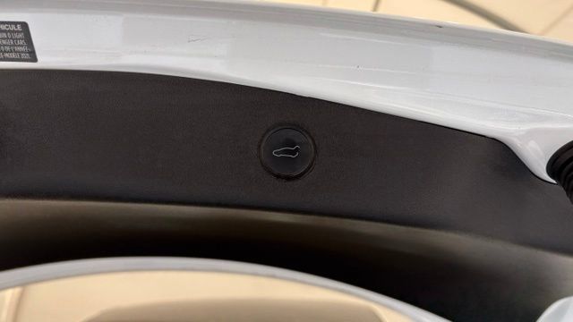 Used 2021 Tesla Model 3 Standard Range Plus RWD image 5