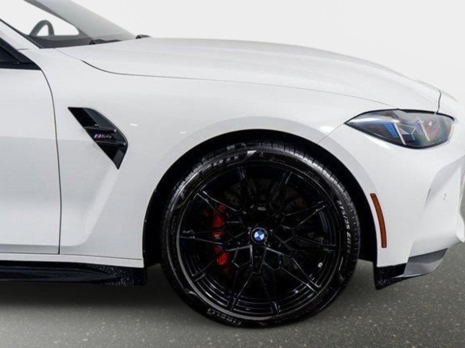 Used 2025 BMW M4 Coupe RWD image 6