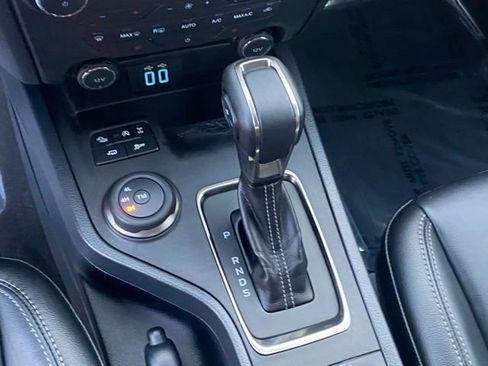 Used 2021 Ford Ranger Lariat w/ FX4 Off-Road Package image 16