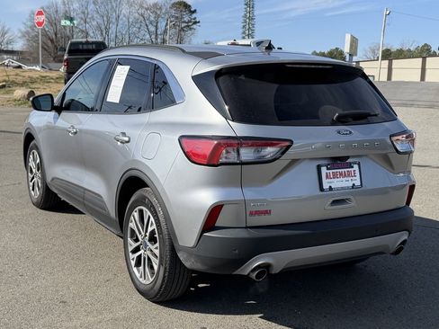 Used 2022 Ford Escape SEL image 7