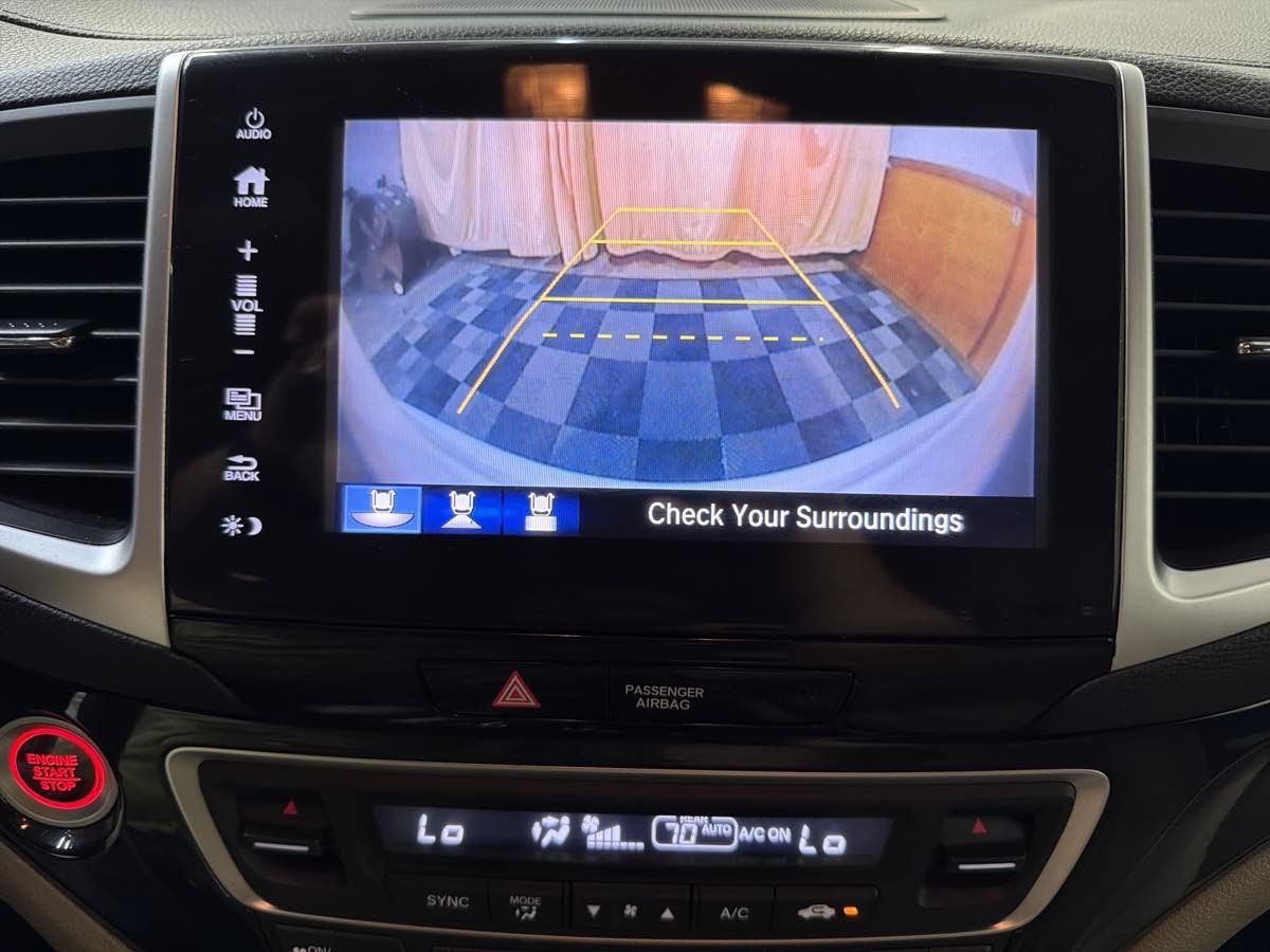 Used 2017 Honda Pilot Touring image 21