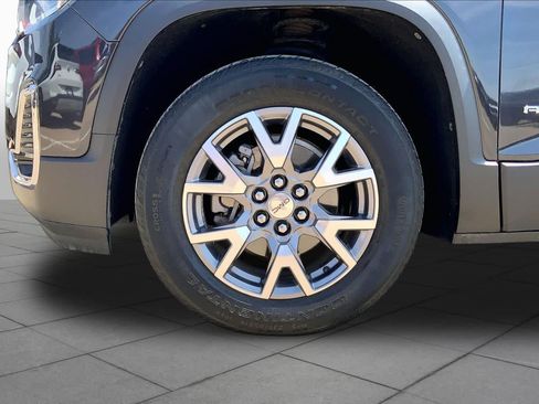 Used 2020 GMC Acadia SLT w/ Driver Alert Package II FWD image 10