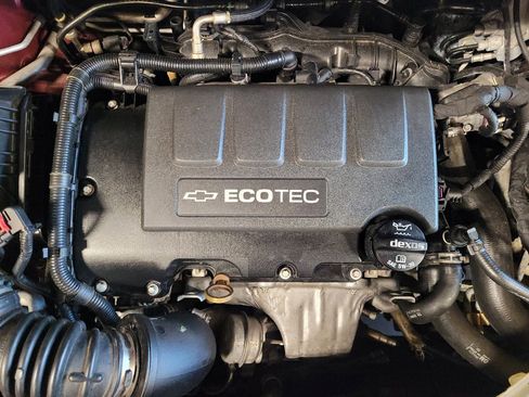 Used 2019 Chevrolet Sonic LT w/ Convenience Package FWD image 30