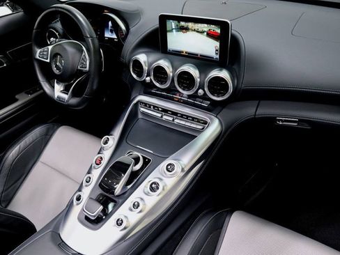 Used 2019 Mercedes-Benz AMG GT image 32