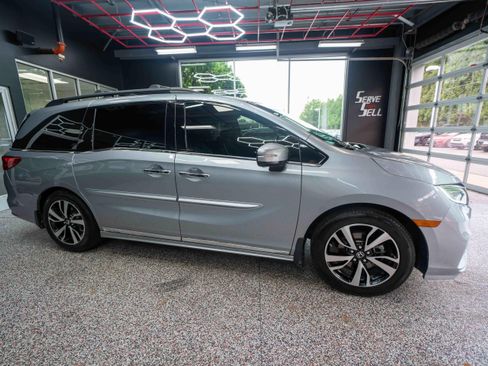 Used 2019 Honda Odyssey Elite image 5