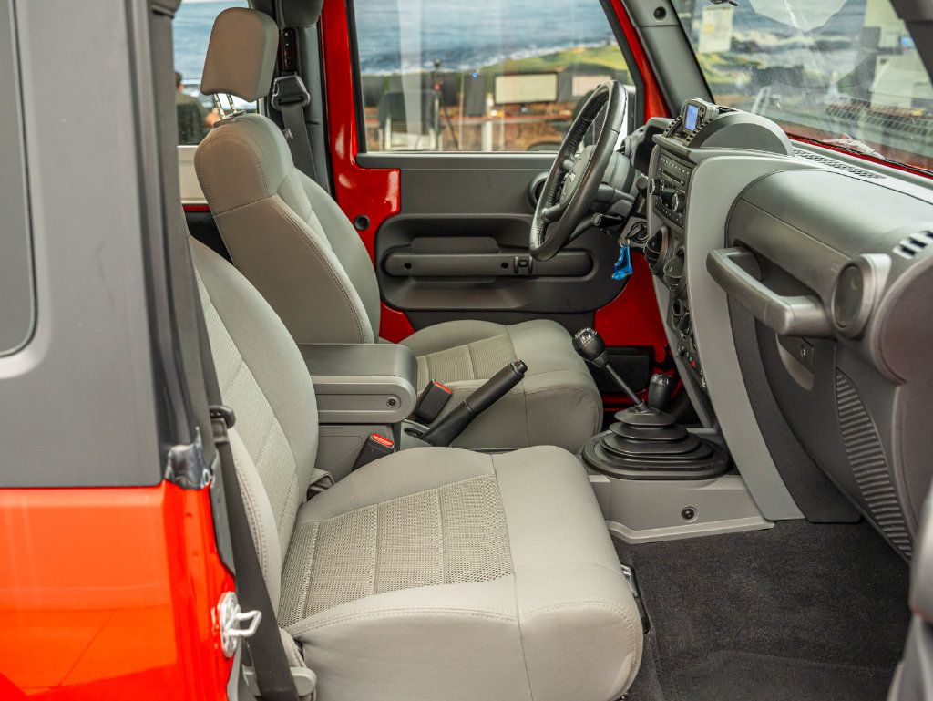 Used 2008 Jeep Wrangler Rubicon w/ Dual Top Group AWD/4WD image 21