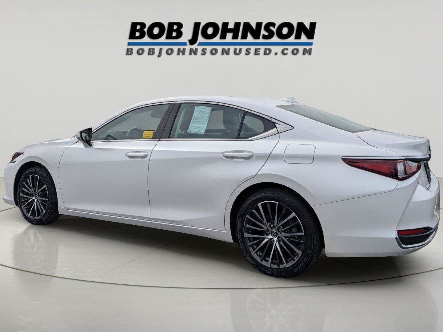 Certified 2024 Lexus ES 250 w/ Premium Package AWD/4WD image 4