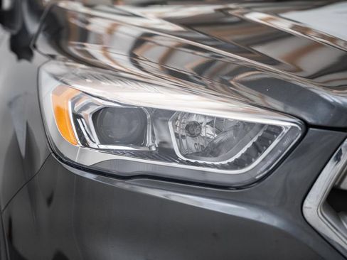 Used 2018 Ford Escape SEL FWD image 13