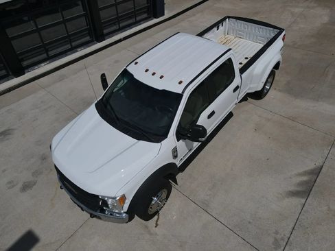 Used 2017 Ford F450 XL w/ Power Equipment Group AWD/4WD image 50