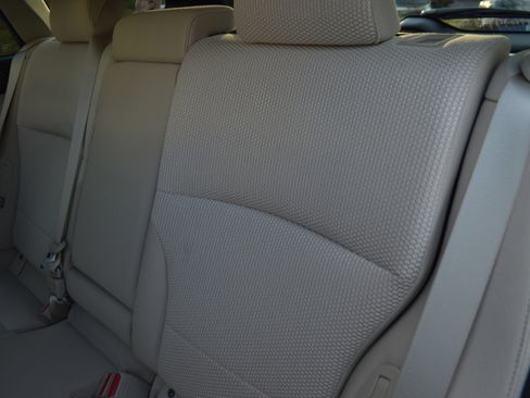 Used 2018 Subaru Outback 2.5i Premium image 31