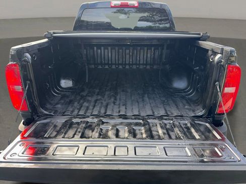 Used 2020 Chevrolet Colorado W/T w/ WT Convenience Package image 18