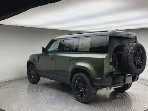 New 2026 Land Rover Defender 110 S AWD/4WD image 4