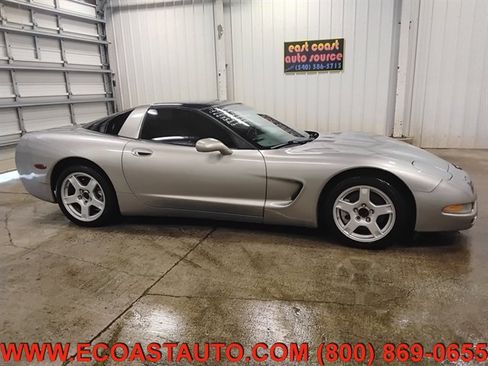 Used 1999 Chevrolet Corvette image 2