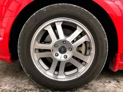 Used 2005 Ford Mustang GT Premium RWD image 8