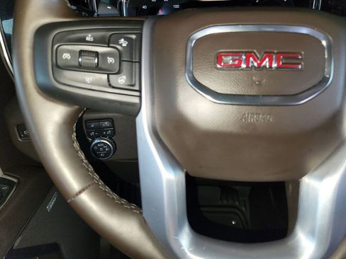 Used 2023 GMC Sierra 1500 SLT AWD/4WD image 24